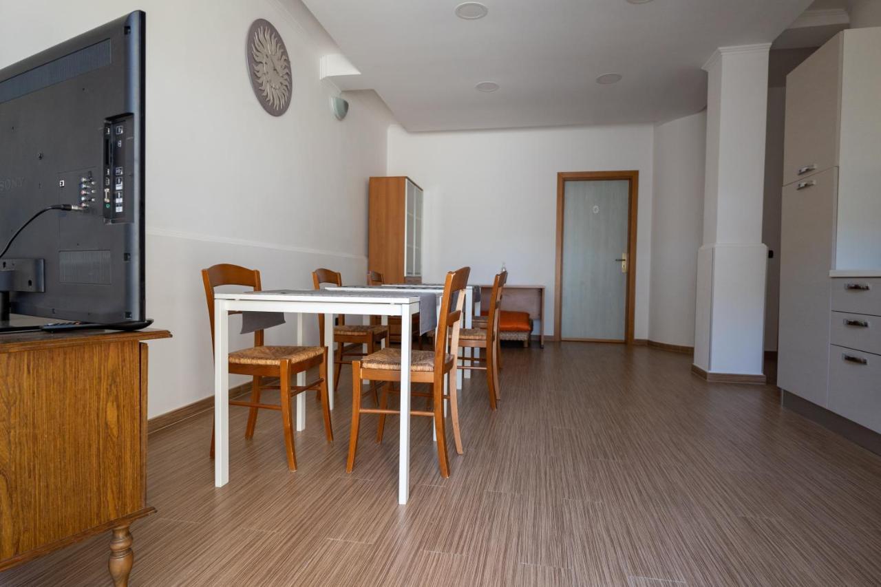 La Dimora Degli Artisti Bed and Breakfast Policoro Eksteriør billede